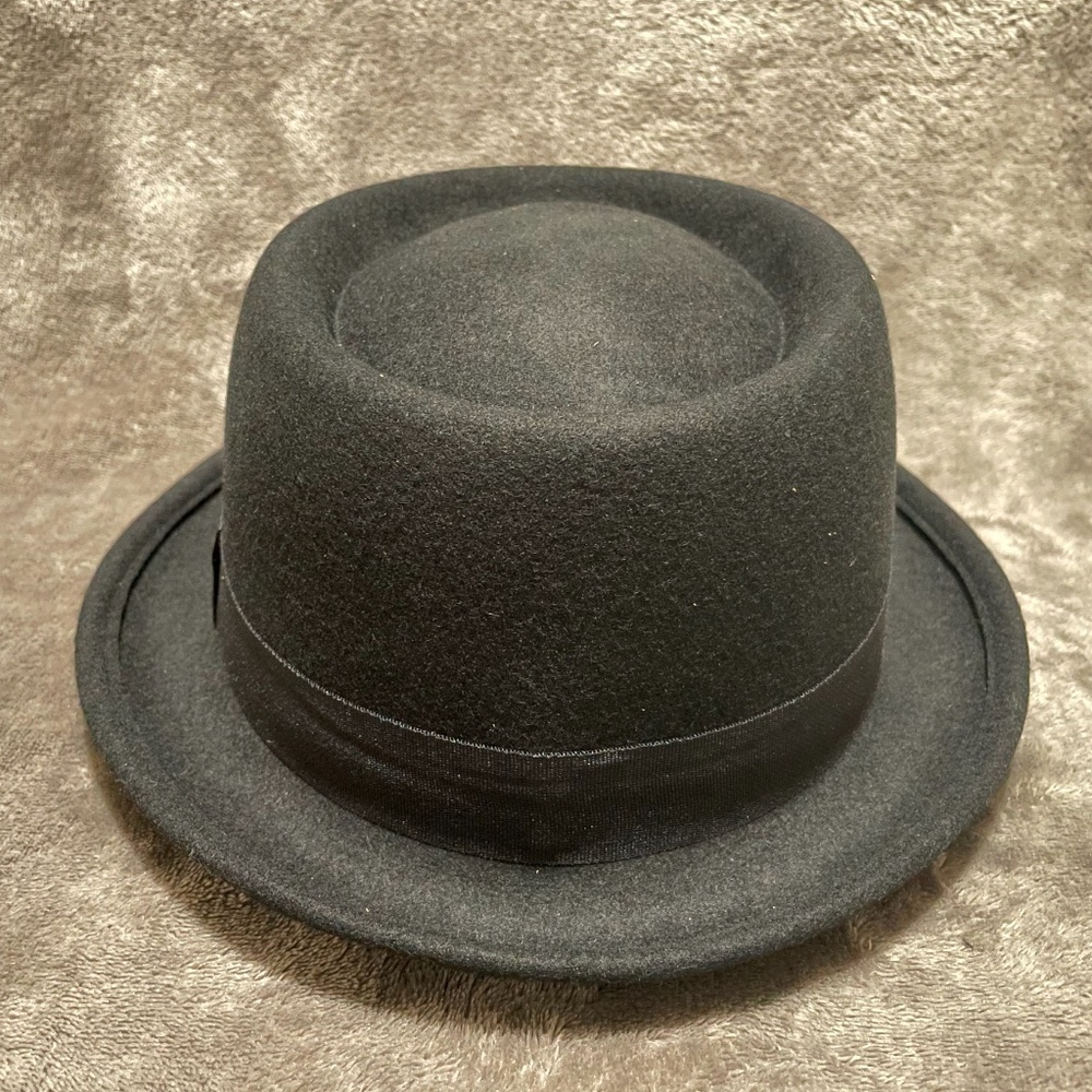 ASOS DESIGN pork pie hat in black felt - Mens size medium